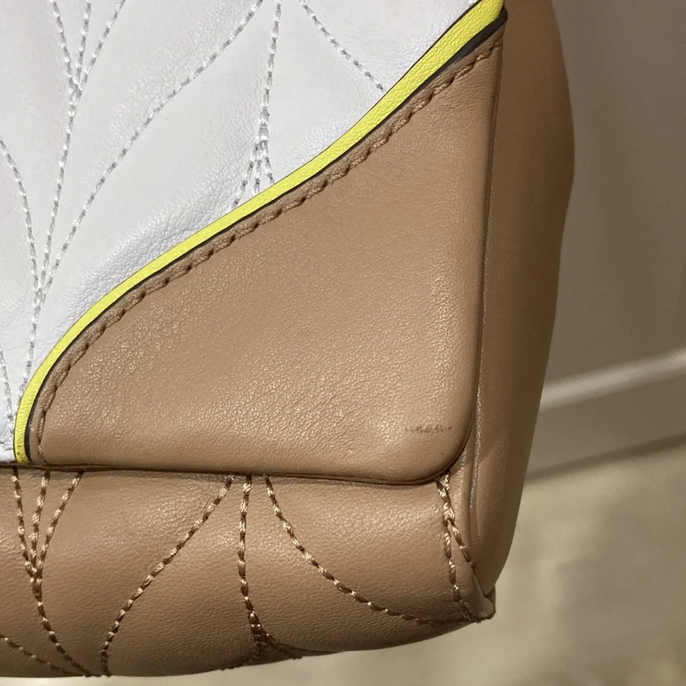 Kate Spade Tan White Yellow Briar Lane Quilted Mini Emelyn Purse Bag - Picture 5 of 16